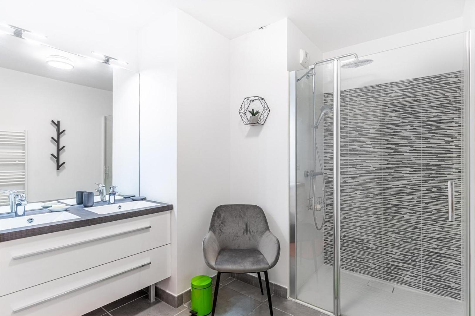 Guestready - Peaceful Escape In La Bastide Leilighet Bordeaux Eksteriør bilde